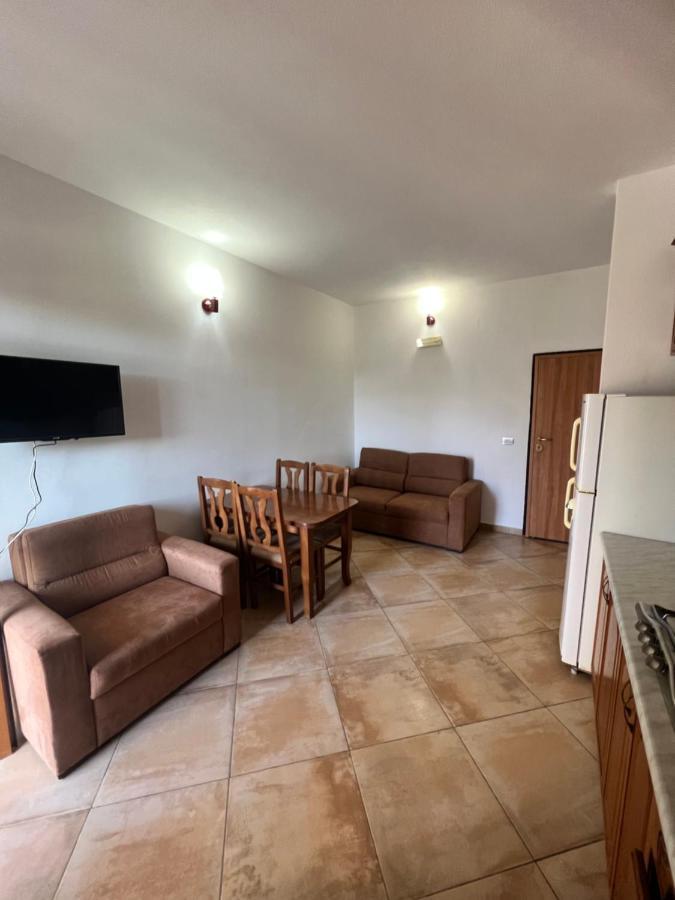 Kamberi Hotel & Apartments 2 Velipojë 외부 사진