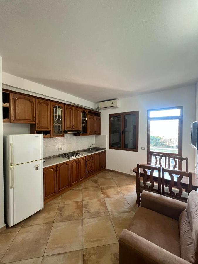 Kamberi Hotel & Apartments 2 Velipojë 외부 사진