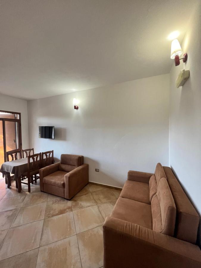 Kamberi Hotel & Apartments 2 Velipojë 외부 사진